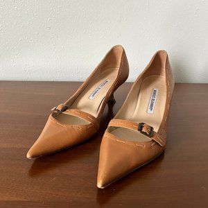 Vintage Manolo Blahnik Pointed Leather Kitten Heels with Buckle